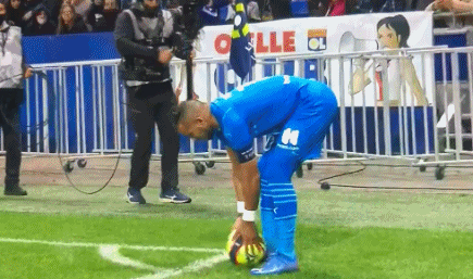 裁判判罚尺度再成讨论焦点