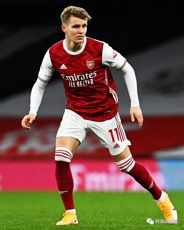 不正经的卡牌传说修改器推荐