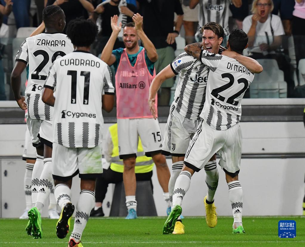 世体：坎塞洛转会推迟因新月要税务居住证明，需他们CEO签字