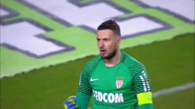 北京遭致命打击！周琦眼部受伤，外加2内线伤停，后续内线咋办？